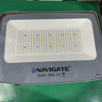 NAVIWIN ĐÈN PHA LED 200W V-TRỤ TRẮNG ẤM